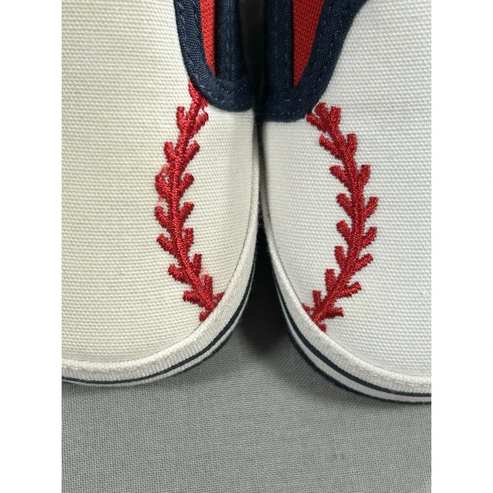 New Rising Star Baseball Baby Shoes 6-9 Month‎ Right Shoe Has Yellowed From Sun